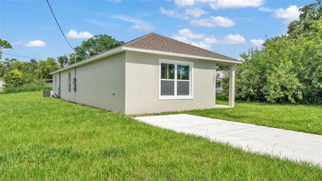 Front exterior of a new home in , Lakeland, FL, highlighting curb appeal (Image 16). Front exterior of a new home in , Lakeland, FL, highlighting curb appeal (Image 16).