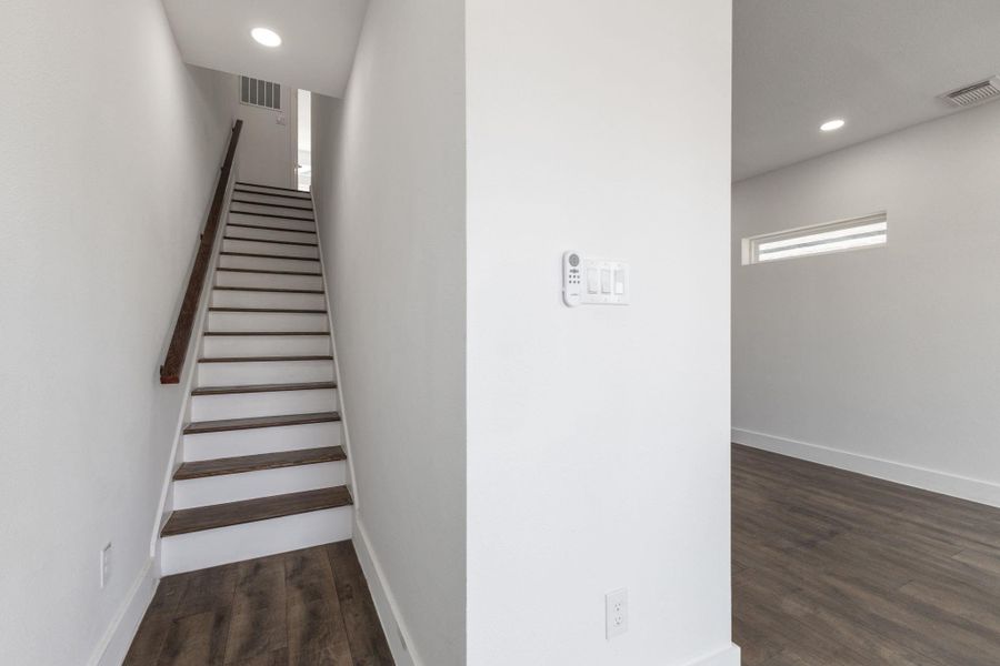 Spacious, unfurnished interior of a new home in , Spring (Image 27). Spacious, unfurnished interior of a new home in , Spring (Image 27).