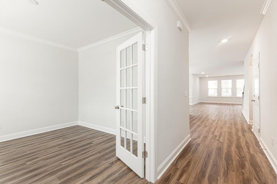 Spacious, unfurnished interior of a new home in , Summerville (Image 23).