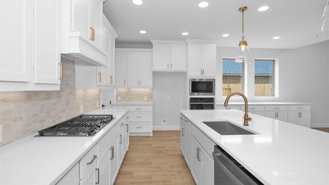 Furnished interior view inside a new home in Cross Creek West, Fulshear (Image 6).