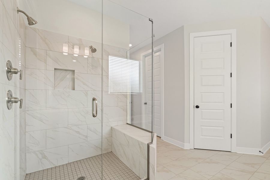 Furnished interior view inside a new home in White Oak, Arlington (Image 19).