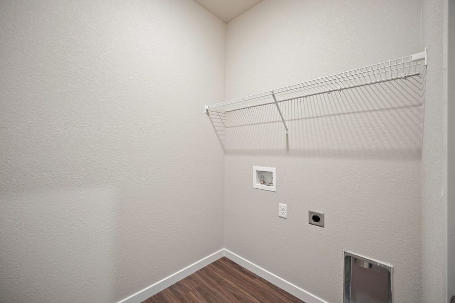 Spacious, unfurnished interior of a new home in Aspen Ranch, Fountain (Image 25).