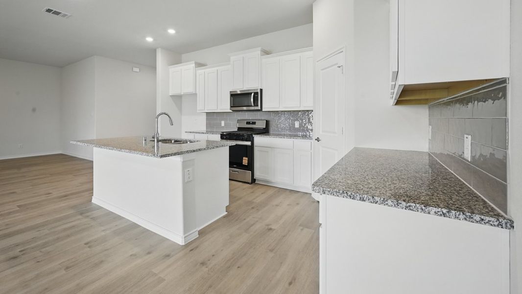 Representative furnished interior of a home built from the Echelon by D.R. Horton in The Woods at Lindsey Place, Anna (Image 6). Representative furnished interior of a home built from the Echelon by D.R. Horton in The Woods at Lindsey Place, Anna (Image 6).