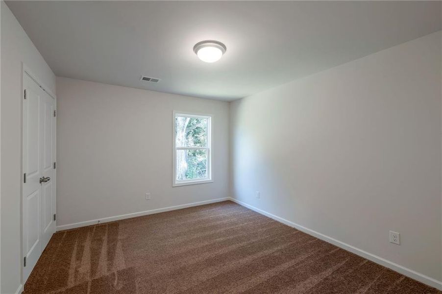 Spacious, unfurnished interior of a new home in , Calhoun (Image 12).
