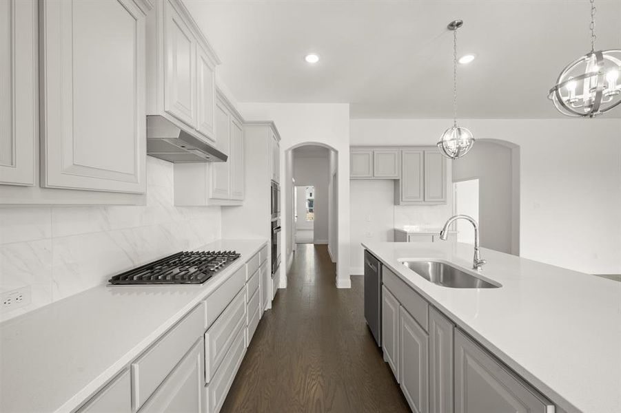 904 Meadowview- Kitchen-3 904 Meadowview- Kitchen-3