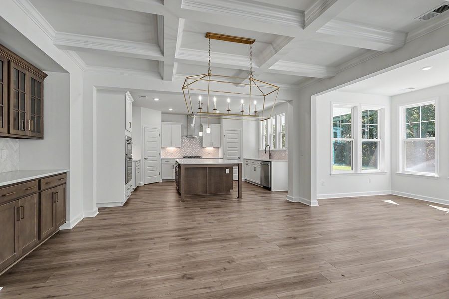 Spacious, unfurnished interior of a new home in Arcadia, Myrtle Beach (Image 22).