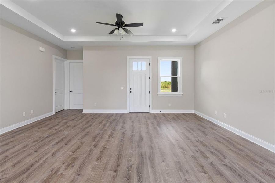 Spacious, unfurnished interior of a new home in , Fort Meade (Image 24).