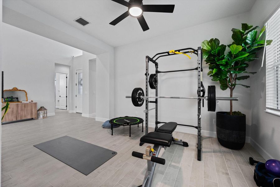 Community amenities in , Westlake (Image 49).