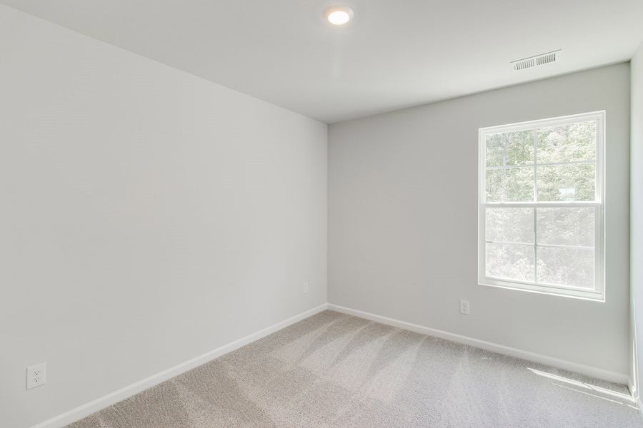 Spacious, unfurnished interior of a new home in Haynes Park, Columbia (Image 27).