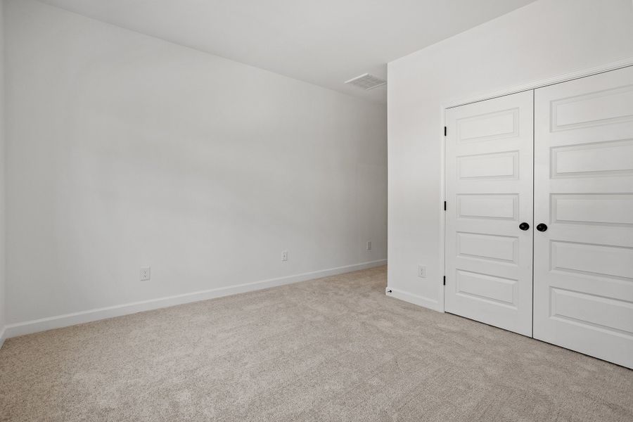 Spacious, unfurnished interior of a new home in Georgias Landing, Raleigh (Image 23). Spacious, unfurnished interior of a new home in Georgias Landing, Raleigh (Image 23).