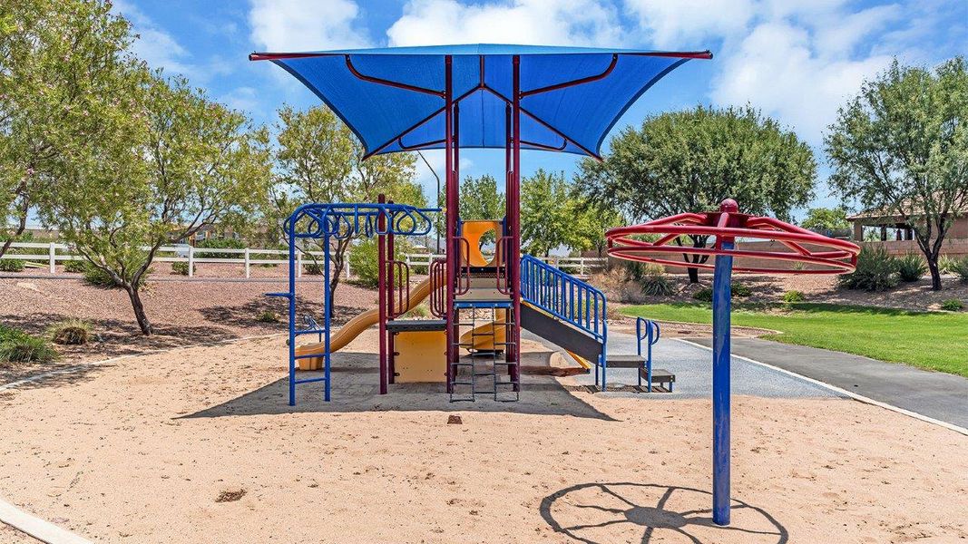Community amenities in Coronet at Gladden Farms, Marana (Image 30).