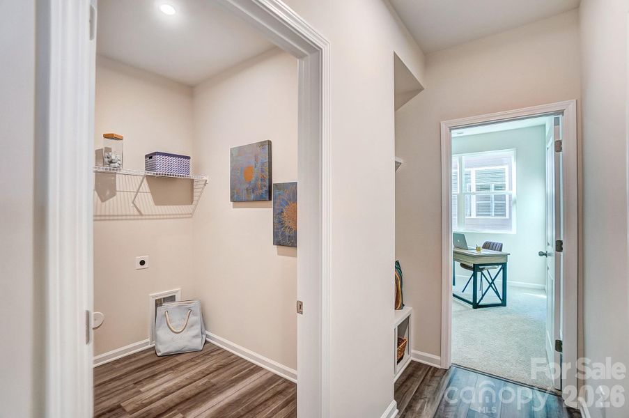 Representational only. Actual exterior elevation and interior finishes can vary. Representational only. Actual exterior elevation and interior finishes can vary.