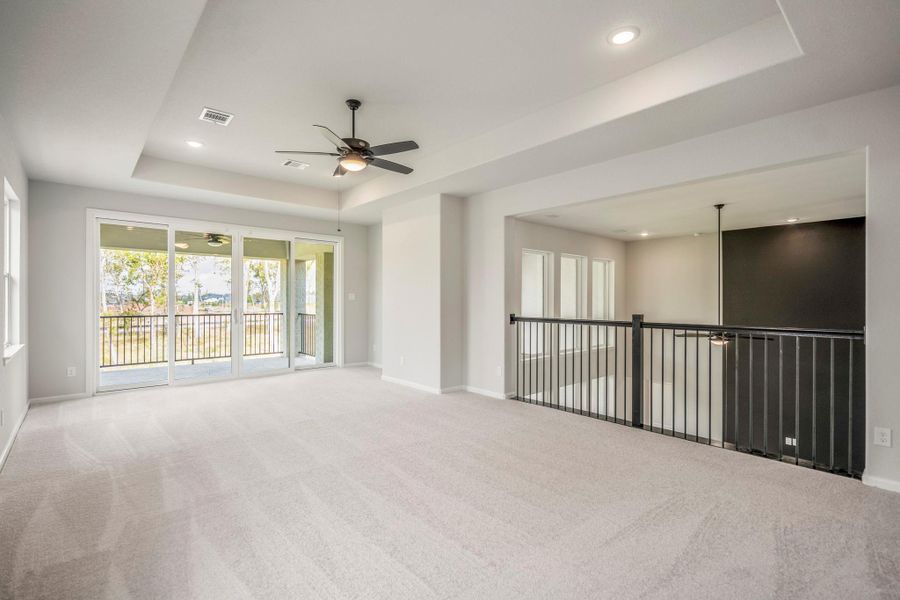 Spacious, unfurnished interior of a new home in Sienna 70' Lots, Missouri City (Image 39). Spacious, unfurnished interior of a new home in Sienna 70' Lots, Missouri City (Image 39).