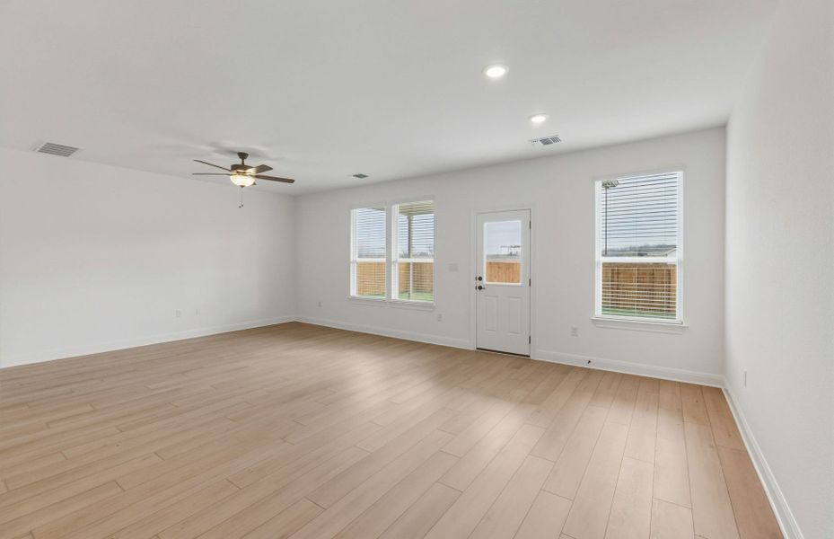 Spacious, unfurnished interior of a new home in Lagos, Manor (Image 43).