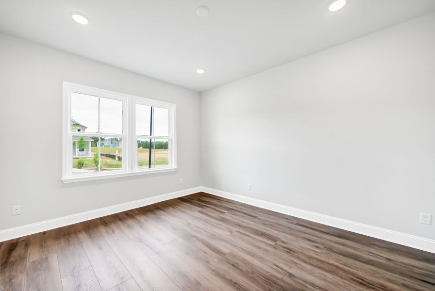 Spacious, unfurnished interior of a new home in Monroe Preserve, Chapin (Image 29).
