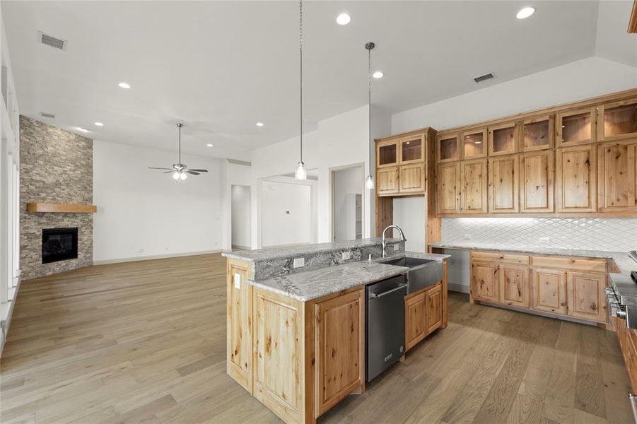 3148 Bryne Lane - Kitchen (3) 3148 Bryne Lane - Kitchen (3)