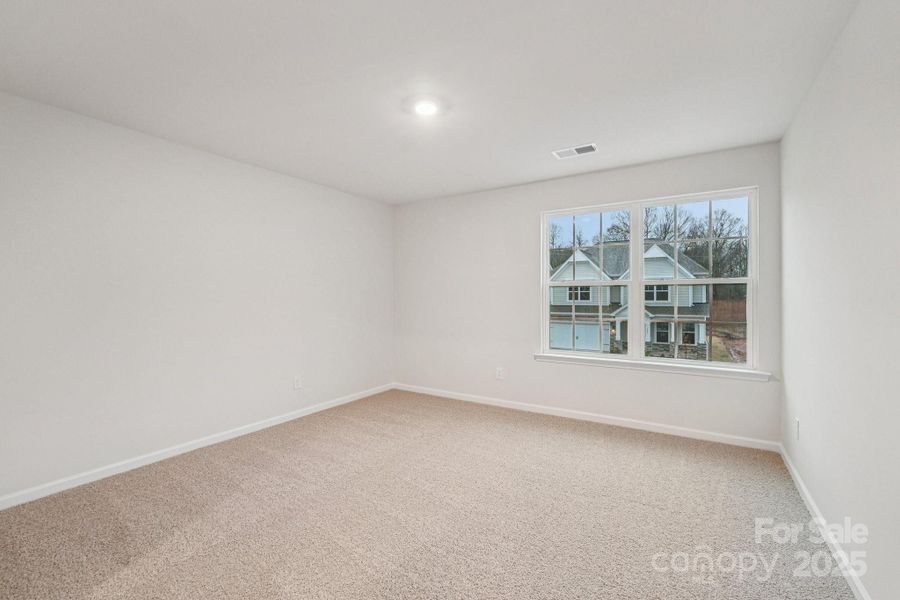 Spacious, unfurnished interior of a new home in Laurelbrook, Sherrills Ford (Image 22).