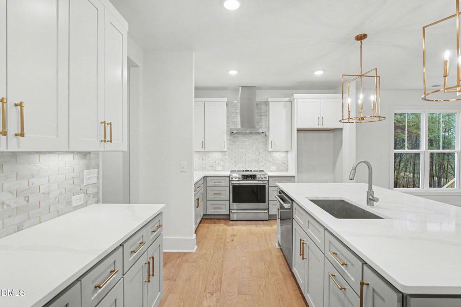 017_file_8447 017_file_8447