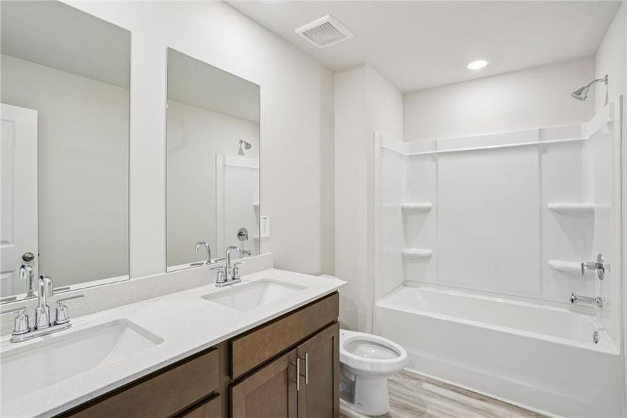 Furnished interior view inside a new home in Ivey Township, Dallas (Image 15). Furnished interior view inside a new home in Ivey Township, Dallas (Image 15).