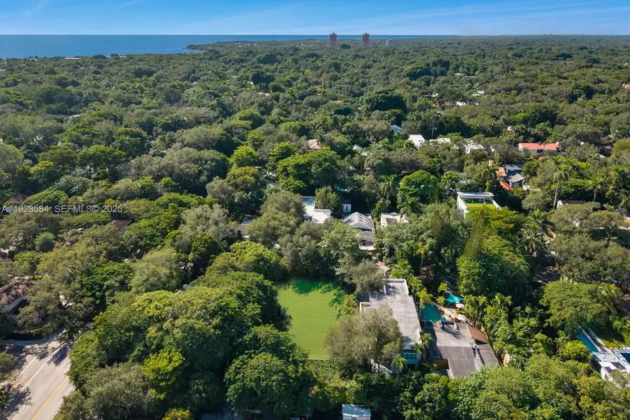 Image 3 of a home in . Image 3 of a home in .