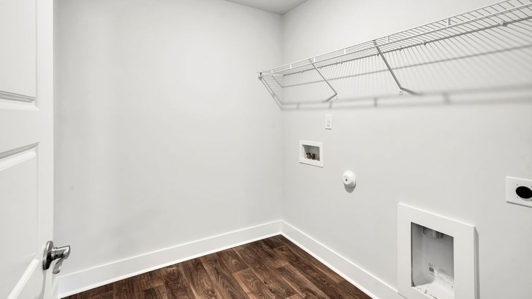 Spacious, unfurnished interior of a new home in Sidbury Station, Castle Hayne (Image 32).
