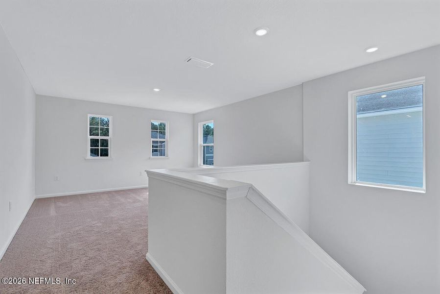 Spacious, unfurnished interior of a new home in Panther Creek, Jacksonville (Image 19).