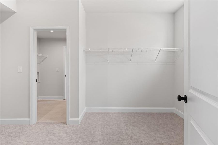 Spacious, unfurnished interior of a new home in Acacia, Cumming (Image 31).