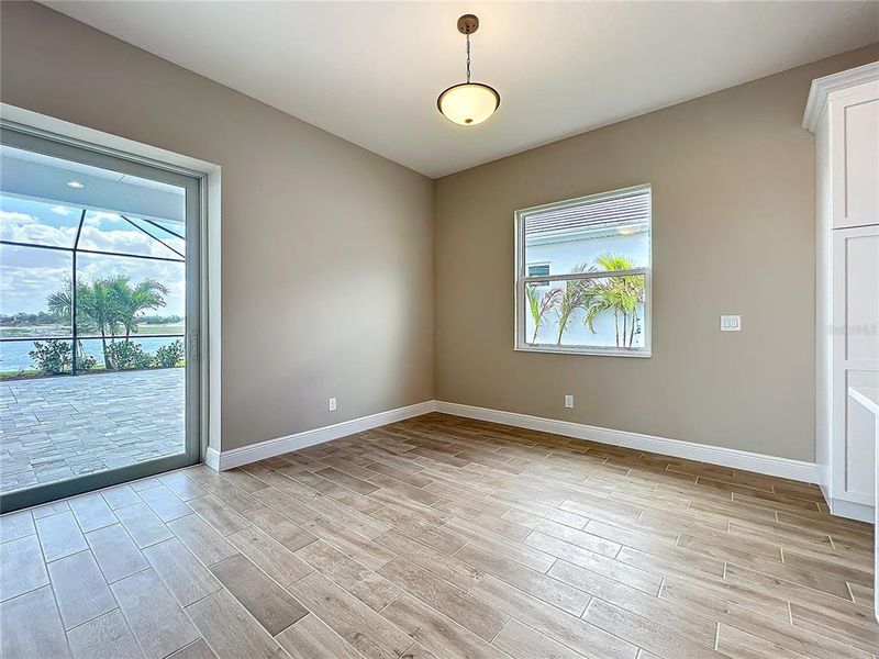 Spacious, unfurnished interior of a new home in Watercolor Place, Bradenton (Image 55).