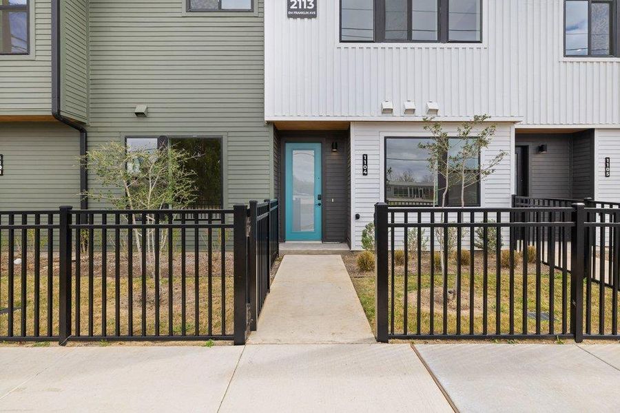 Images are for illustrative purposes only. Photos reflect a similar floor plan and are intended to convey the overall look and feel of the interiors.