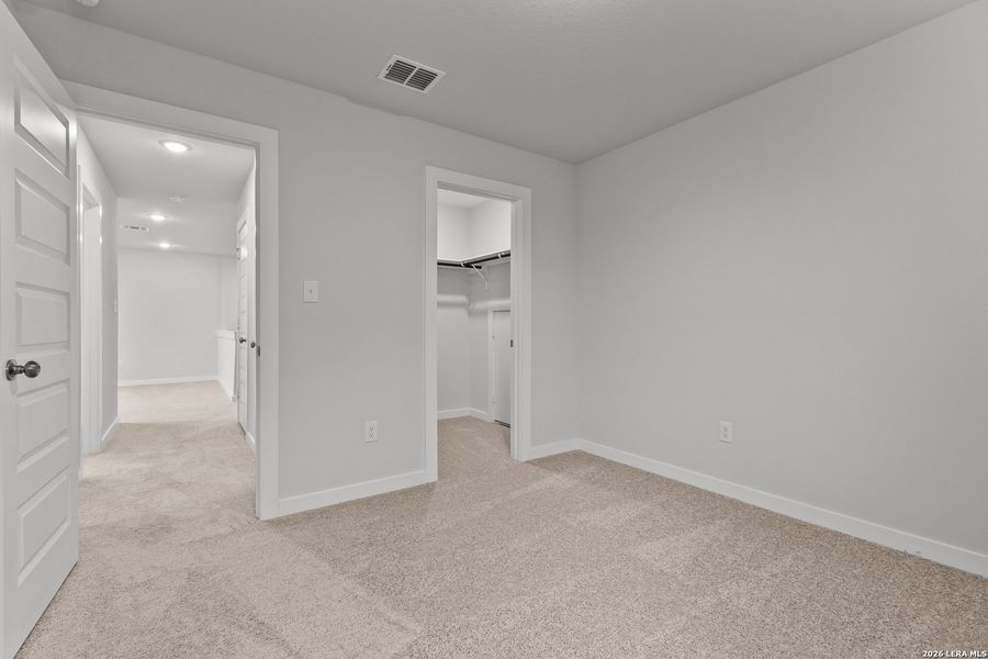Spacious, unfurnished interior of a new home in Garden Grove, San Antonio (Image 16). Spacious, unfurnished interior of a new home in Garden Grove, San Antonio (Image 16).
