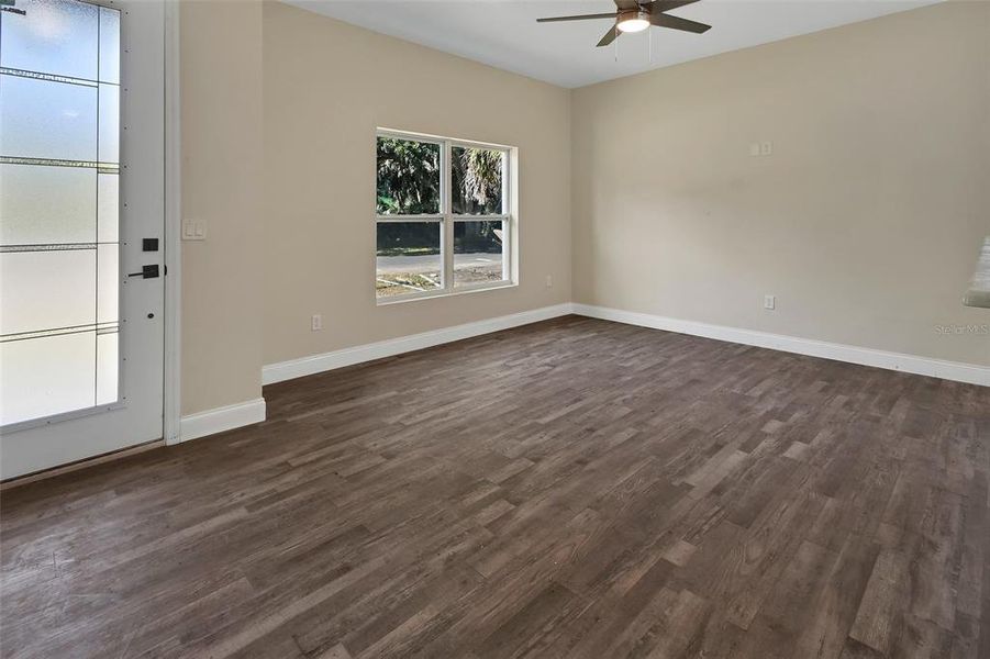 Spacious, unfurnished interior of a new home in , Daytona Beach (Image 22).