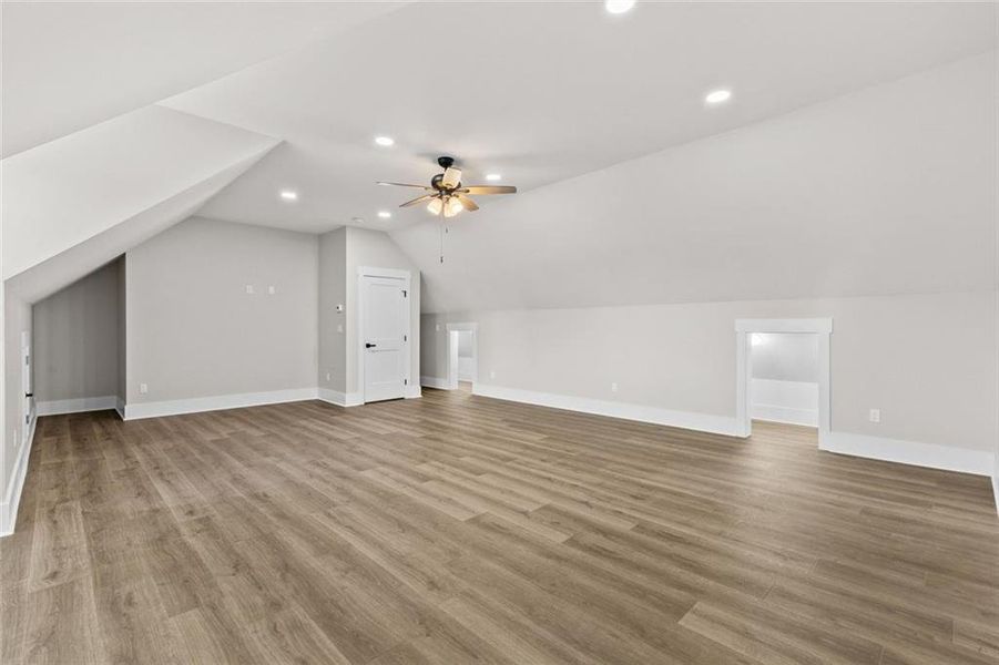 Spacious, unfurnished interior of a new home in , Bethlehem (Image 51).