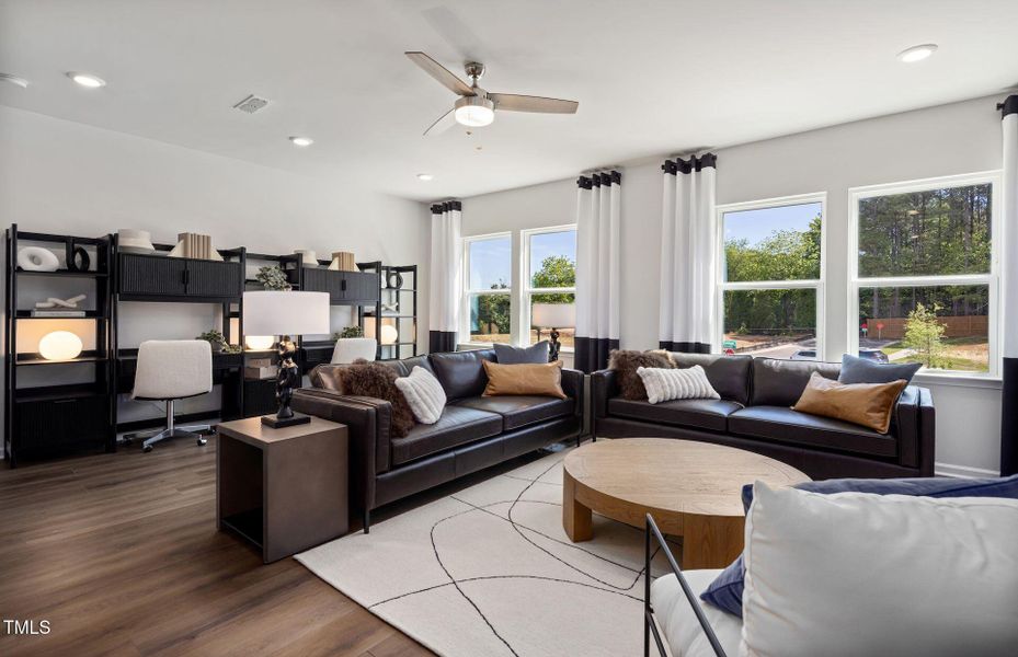 Huxley Jellicoe Model (6) Huxley Jellicoe Model (6)