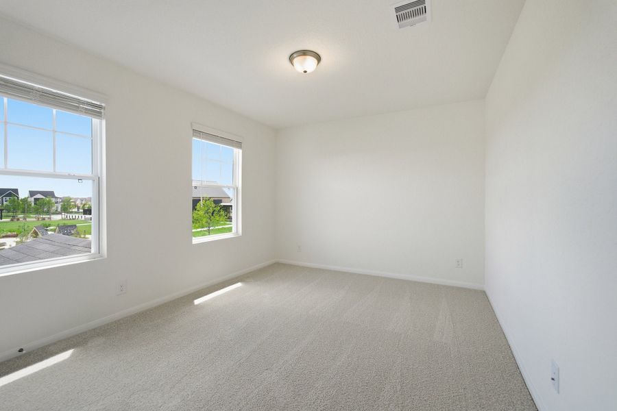 Spacious, unfurnished interior of a new home in Austin Point, Richmond (Image 39).