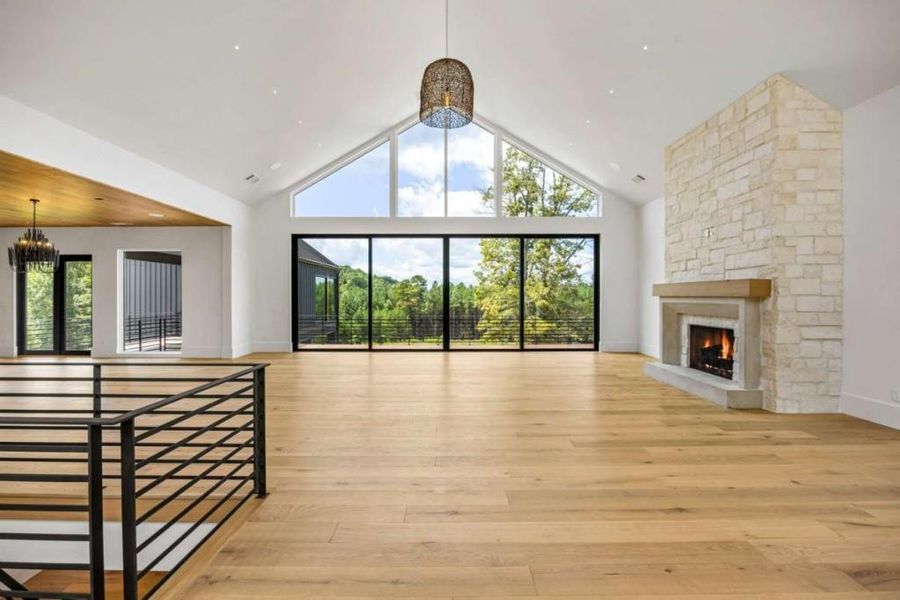 Spacious, unfurnished interior of a new home in , Mineral Bluff (Image 23).