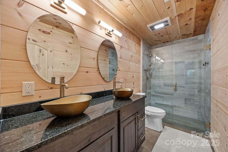 Furnished interior view inside a new home in , Zirconia (Image 22).