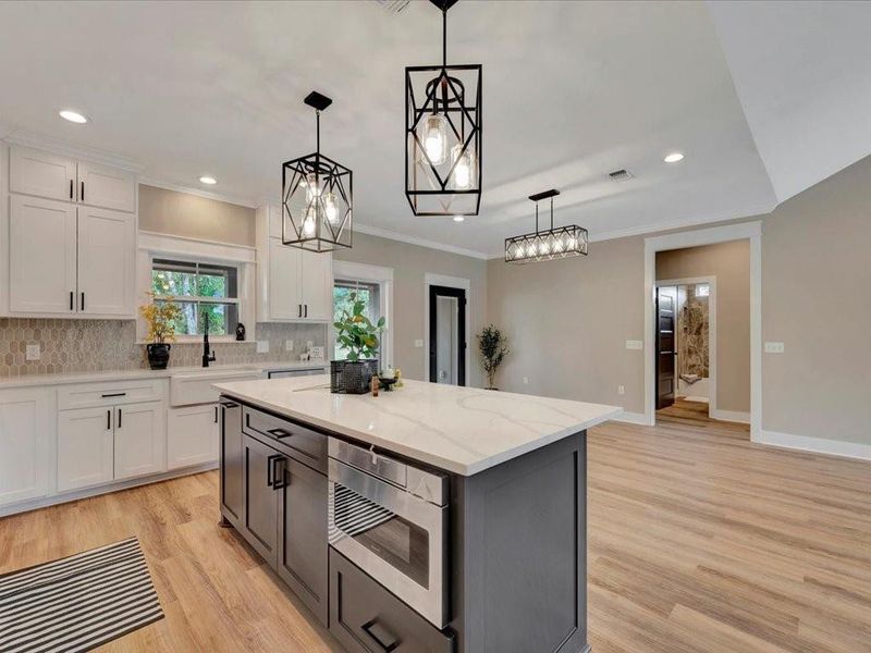 Furnished interior view inside a new home in , Diboll (Image 8).