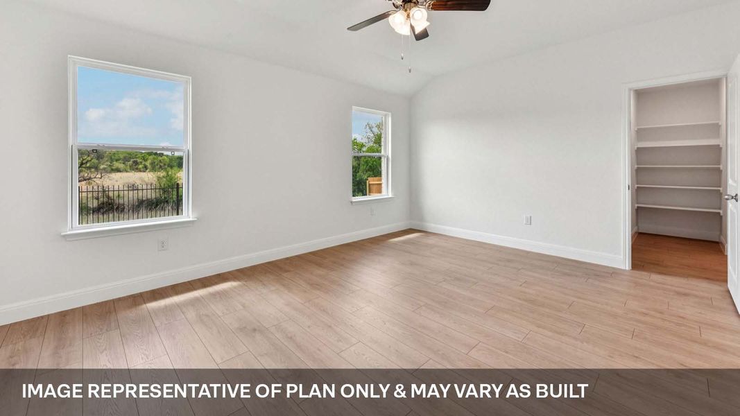 Representative unfurnished interior of a home built from the The Grayson by D.R. Horton in Riverview, Georgetown (Image 33).