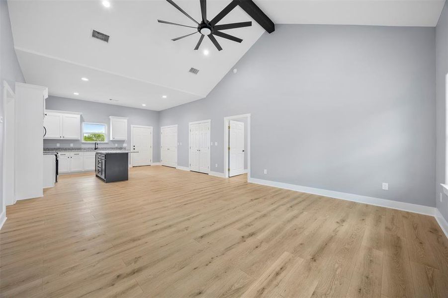 Spacious, unfurnished interior of a new home in , Ennis (Image 16).