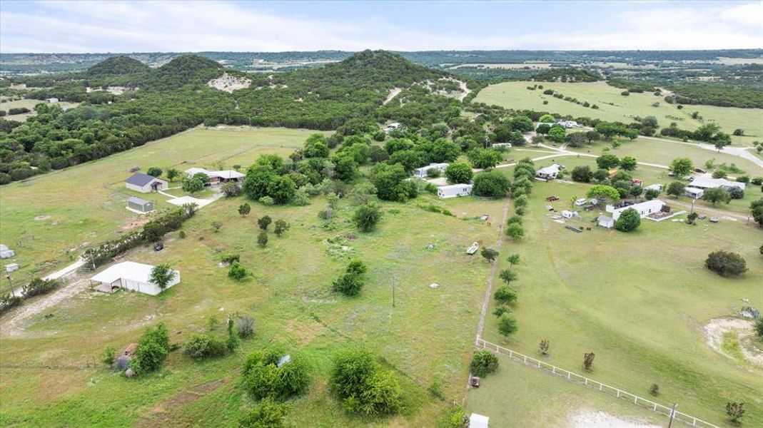 Natural landscape and outdoor views near in Glen Rose (Image 15). Natural landscape and outdoor views near in Glen Rose (Image 15).