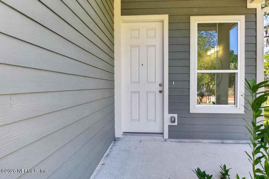Exterior details and patio area of a home in , Jacksonville (Image 39).