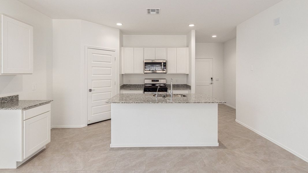 Furnished interior view inside a new home in Sycamore Vista, Vail (Image 6).