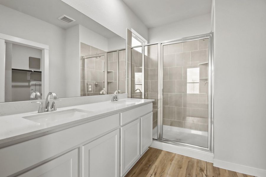 Furnished interior view inside a new home in River Ranch Trails, Angleton (Image 7). Furnished interior view inside a new home in River Ranch Trails, Angleton (Image 7).