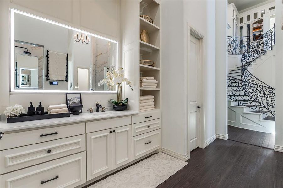 Furnished interior view inside a new home in , Cedar Hill (Image 11).