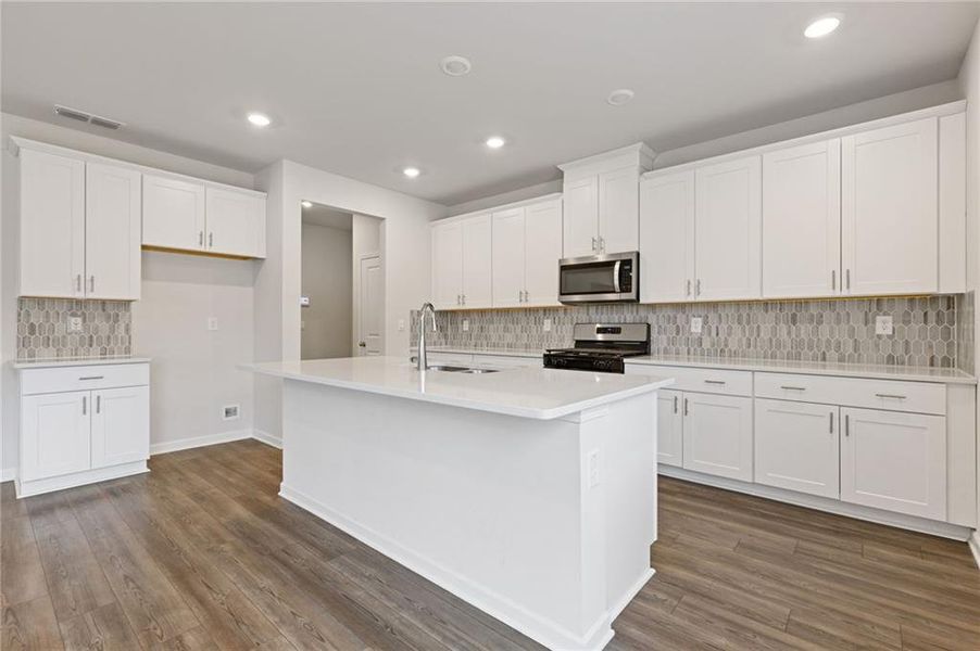 Furnished interior view inside a new home in , Braselton (Image 14).