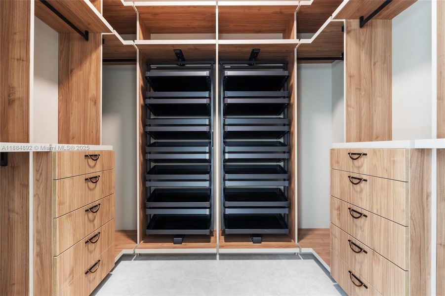 Close-up of interior finishes inside a home in , Coral Gables (Image 20).