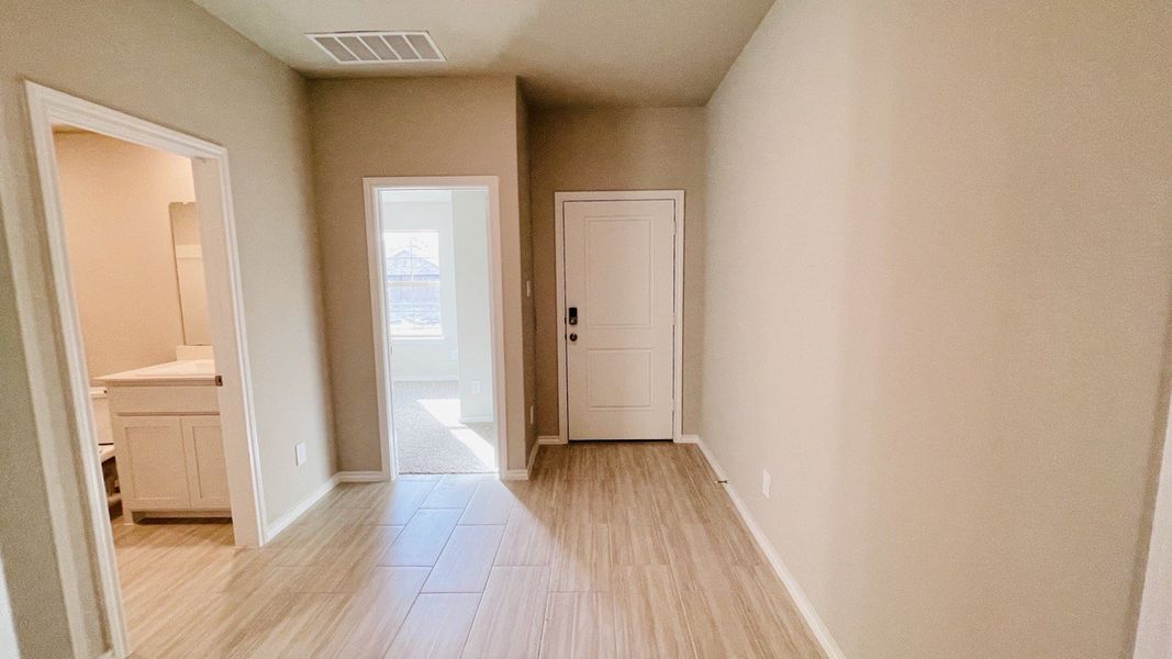 Spacious, unfurnished interior of a new home in Sunnycreek, Crowley (Image 21). Spacious, unfurnished interior of a new home in Sunnycreek, Crowley (Image 21).