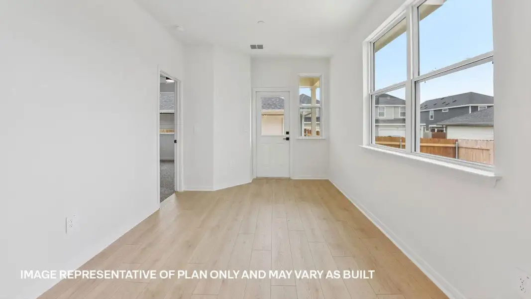 Spacious, unfurnished interior of a new home in Avery Centre, Round Rock (Image 39).