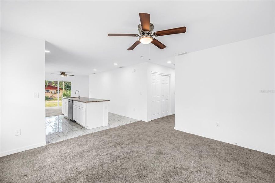 Spacious, unfurnished interior of a new home in , St. Petersburg (Image 30). Spacious, unfurnished interior of a new home in , St. Petersburg (Image 30).