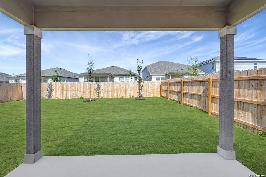 Exterior details and patio area of a home in Paloma Park, Converse (Image 3).